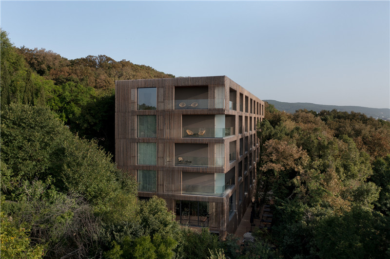 烏曼尼綠色環(huán)保生態(tài)度假酒店設(shè)計(jì)方案 烏曼尼綠色環(huán)保生態(tài)度假酒店設(shè)計(jì)方案