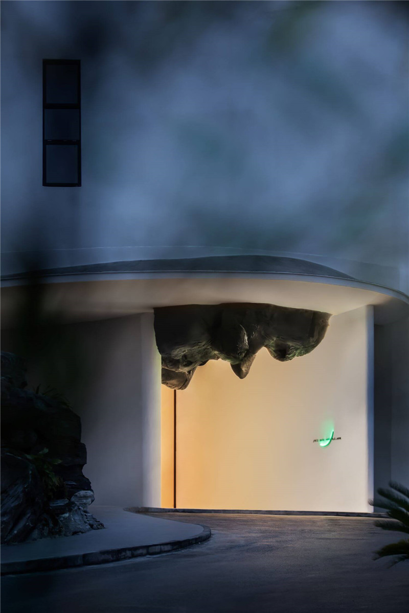 聯(lián)排別墅改造民宿  月泊半山溫泉民宿酒店設(shè)計(jì)