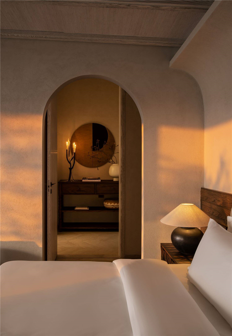 聯(lián)排別墅改造民宿  月泊半山溫泉民宿酒店設(shè)計(jì)