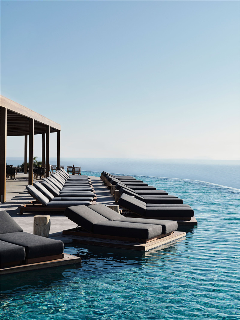 以自然為媒  希臘巖漿度假酒店及水療中心設(shè)計(jì)