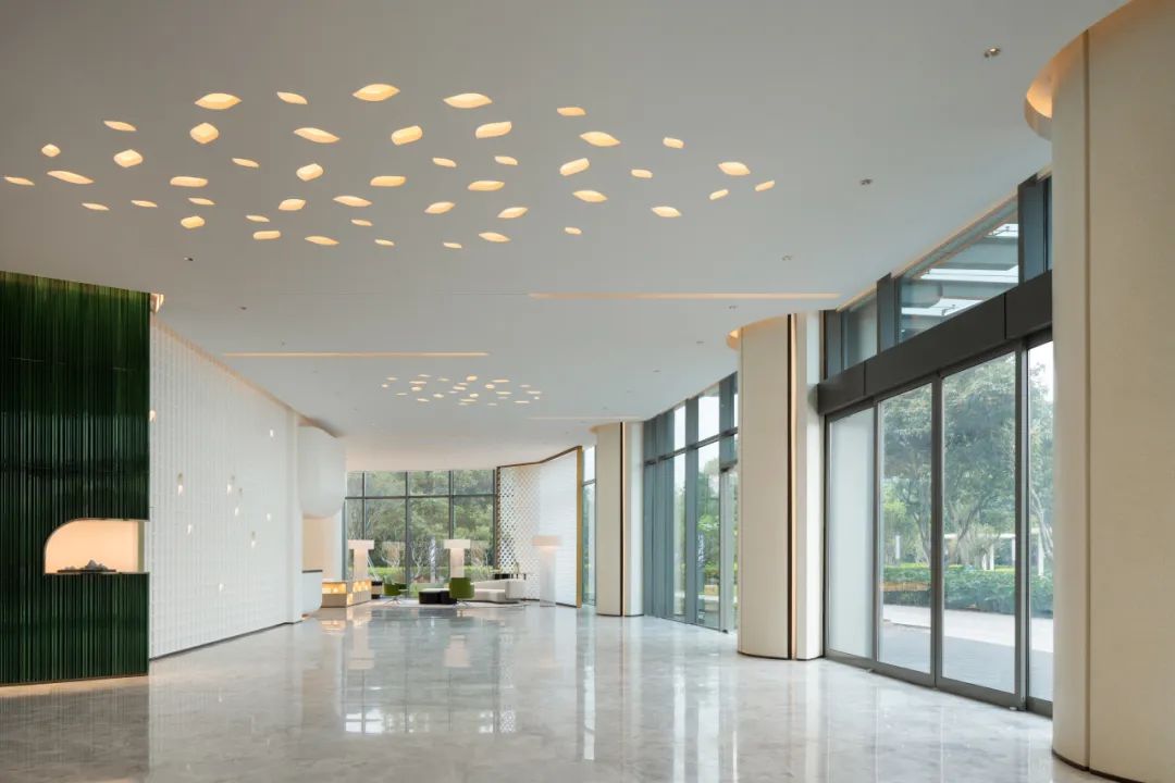 現(xiàn)代綠色自然理念三棵樹(shù)菁英酒店設(shè)計(jì)案例
