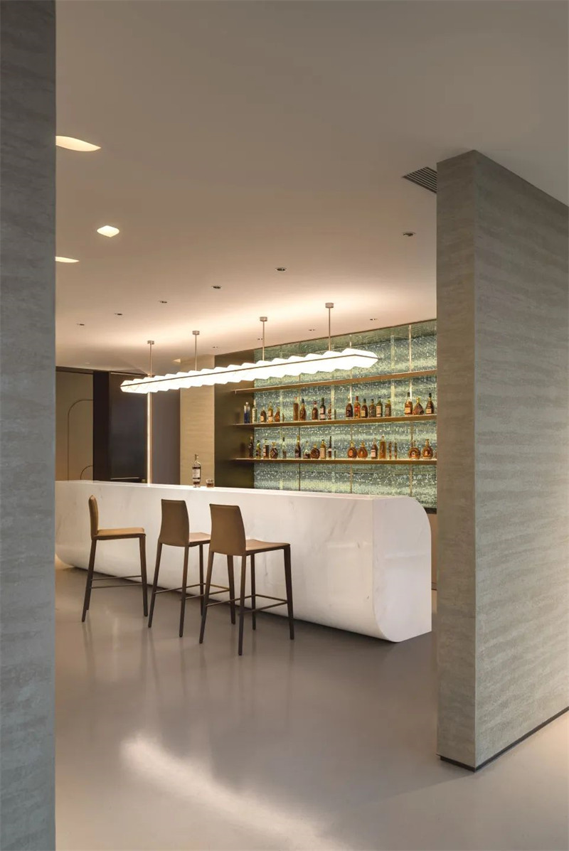 現(xiàn)代綠色自然理念三棵樹(shù)菁英酒店設(shè)計(jì)案例