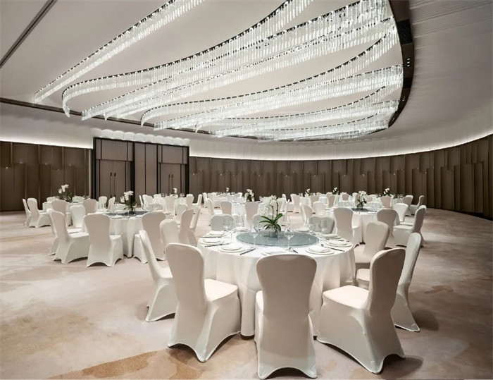 以海島為主題的上海滴水湖洲際豪華度假酒店設(shè)計 以海島為主題的上海滴水湖洲際豪華度假酒店設(shè)計