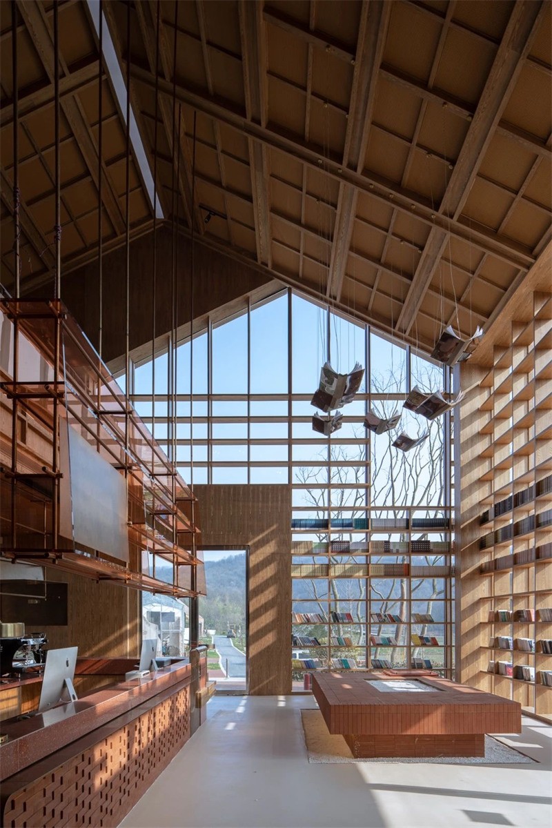 老糧倉(cāng)改造民宿  安徽未遲·萬(wàn)卷糧倉(cāng)民宿設(shè)計(jì)賞析