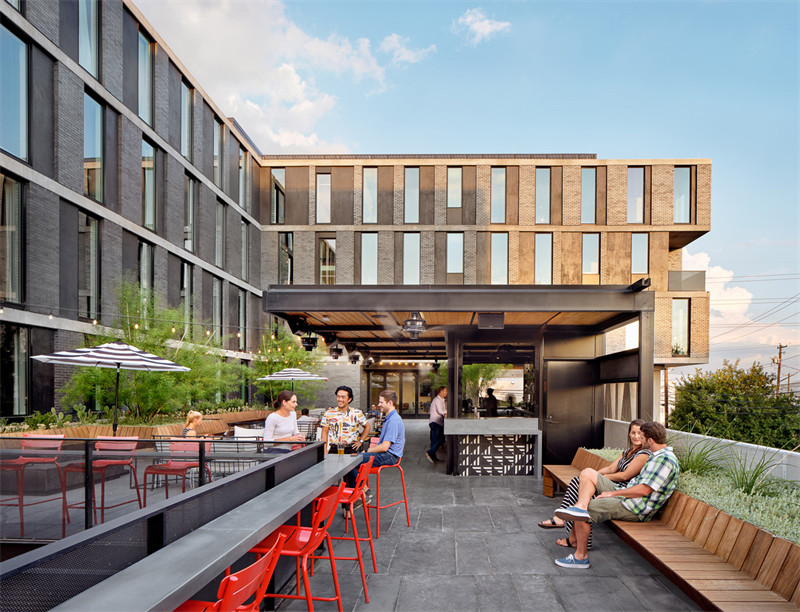 迎合社區(qū)年輕化  奧斯汀ARRIVE酒店翻新改造設(shè)計