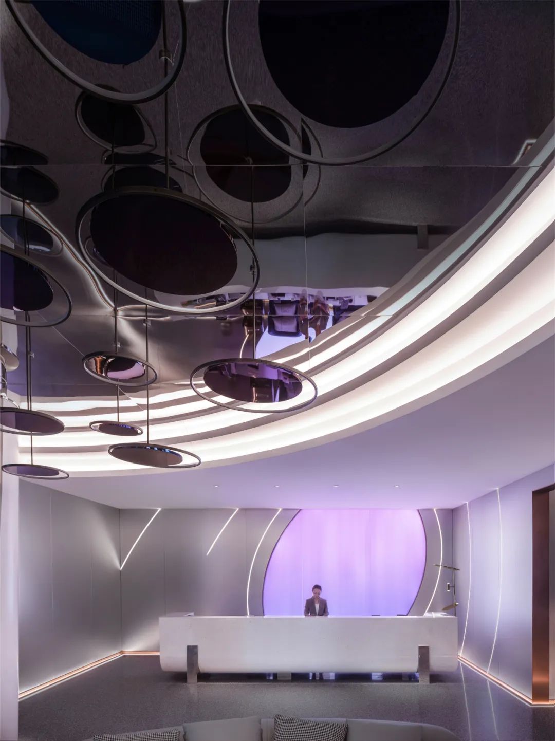 迎合Z時(shí)代審美  42度休閑溫泉洗浴酒店設(shè)計(jì)