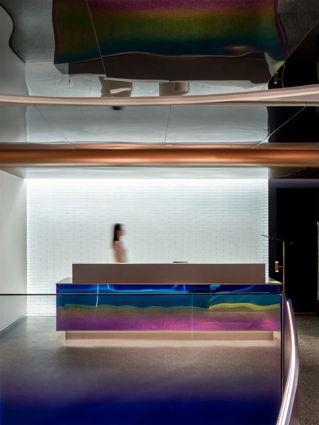 迎合Z時(shí)代審美  42度休閑溫泉洗浴酒店設(shè)計(jì)