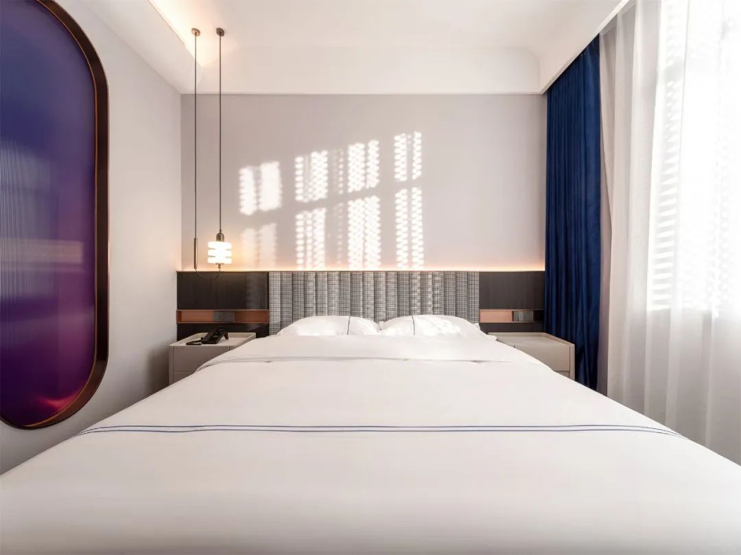 迎合Z時(shí)代審美  42度休閑溫泉洗浴酒店設(shè)計(jì)