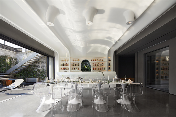 以時(shí)裝為靈感的寧波東錢湖山月民宿酒店設(shè)計(jì)