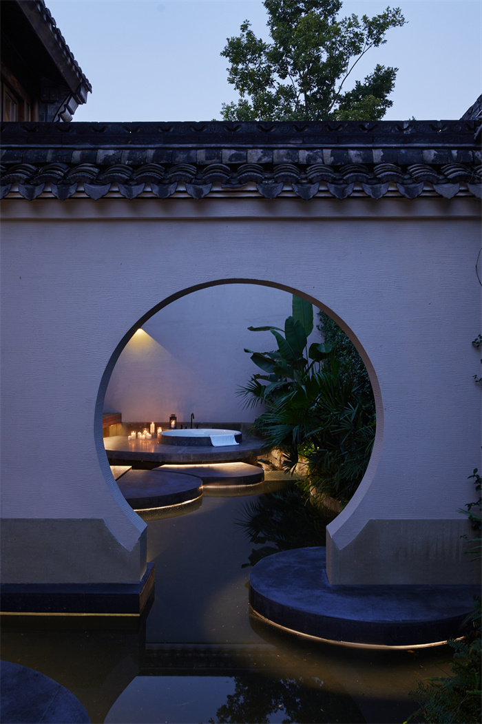 以時(shí)裝為靈感的寧波東錢湖山月民宿酒店設(shè)計(jì)