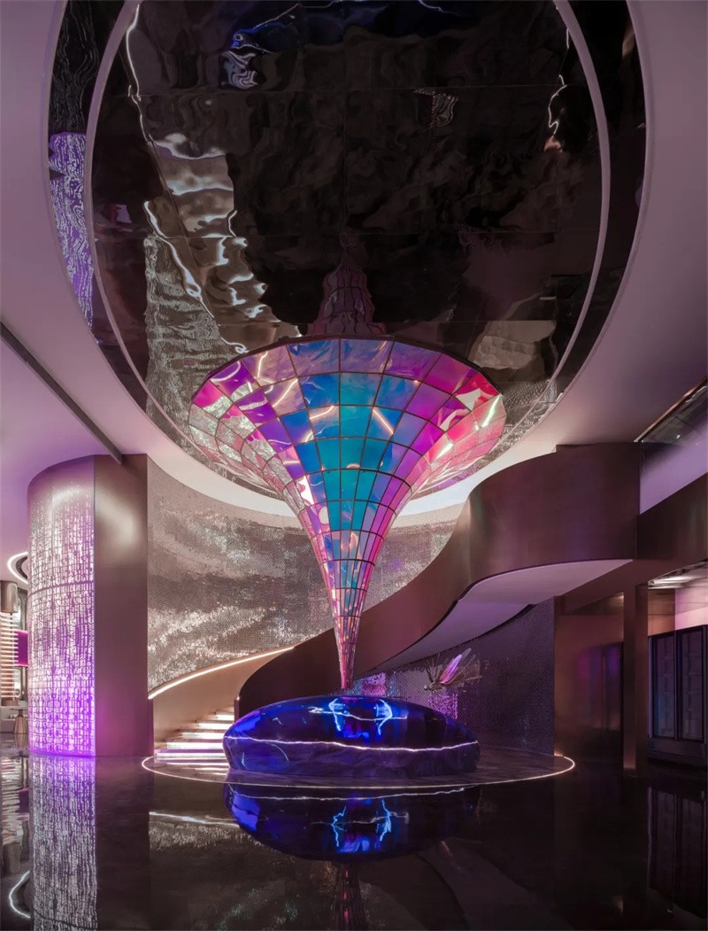 專(zhuān)為年輕人打造的前衛(wèi)科幻藝術(shù)湯泉洗浴設(shè)計(jì)案例 專(zhuān)為年輕人打造的前衛(wèi)科幻藝術(shù)湯泉洗浴設(shè)計(jì)案例