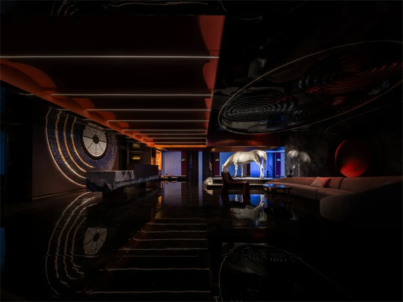 專(zhuān)為年輕人打造的前衛(wèi)科幻藝術(shù)湯泉洗浴設(shè)計(jì)案例 專(zhuān)為年輕人打造的前衛(wèi)科幻藝術(shù)湯泉洗浴設(shè)計(jì)案例