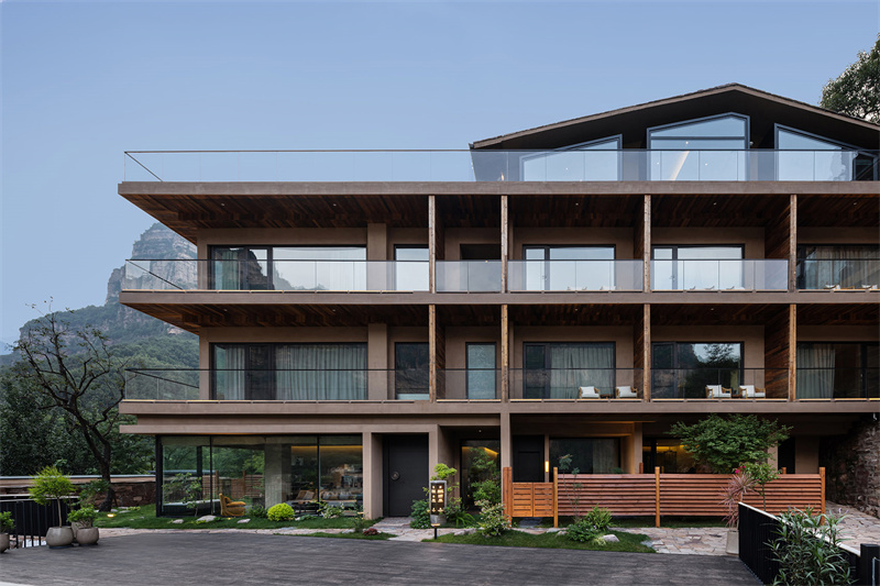 1731415363917136.jpg 11484593_vsszan190982111116531.jpg